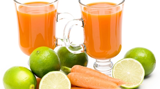 Succo di carota, uva e lime Juice Expert Magimix