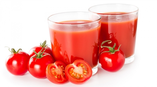 Succo di pomodoro Juice Expert Magimix 