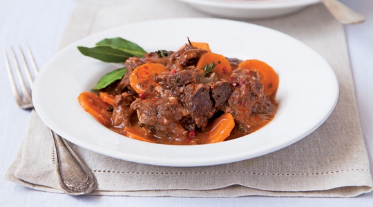 Manzo alla bourguignonne