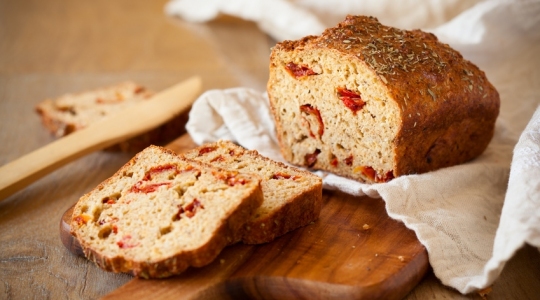 Plumcake Mozzarella e pomodori secchi