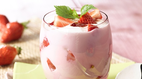 Yogurt alla fragola ghiacciato