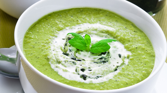 Vellutata di piselli alla menta