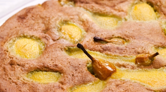 Torta di mandorle alle pere