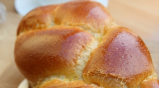 Pan brioche intrecciato